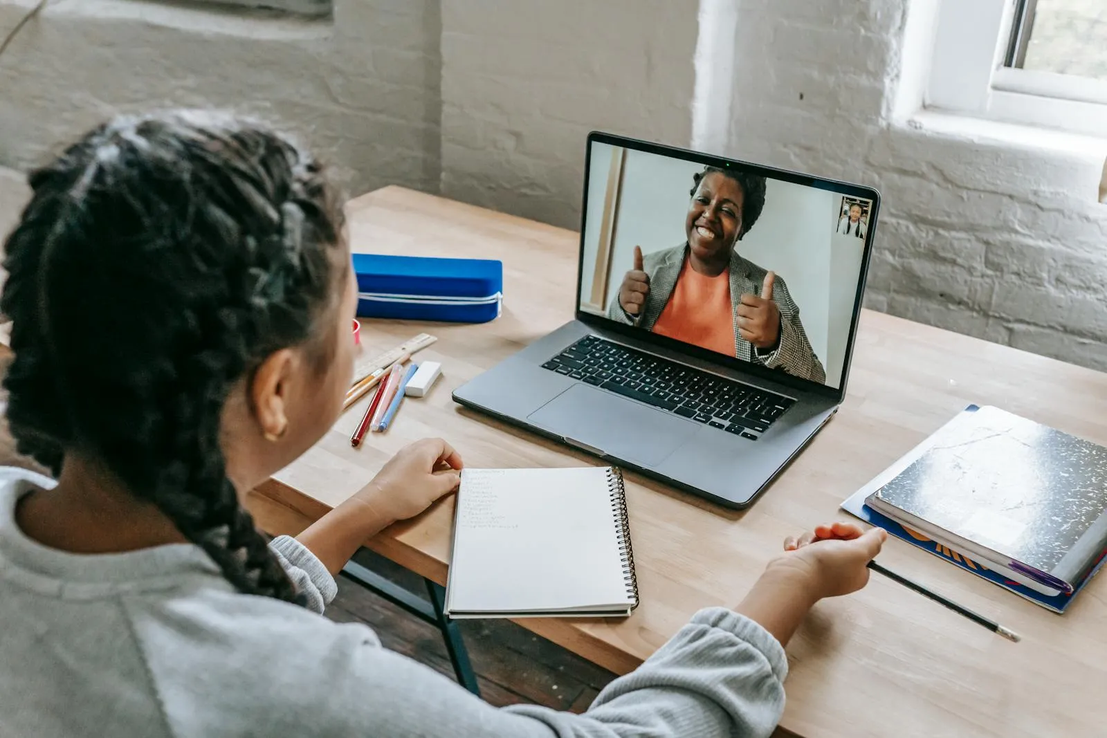 Student in an online tutoring session